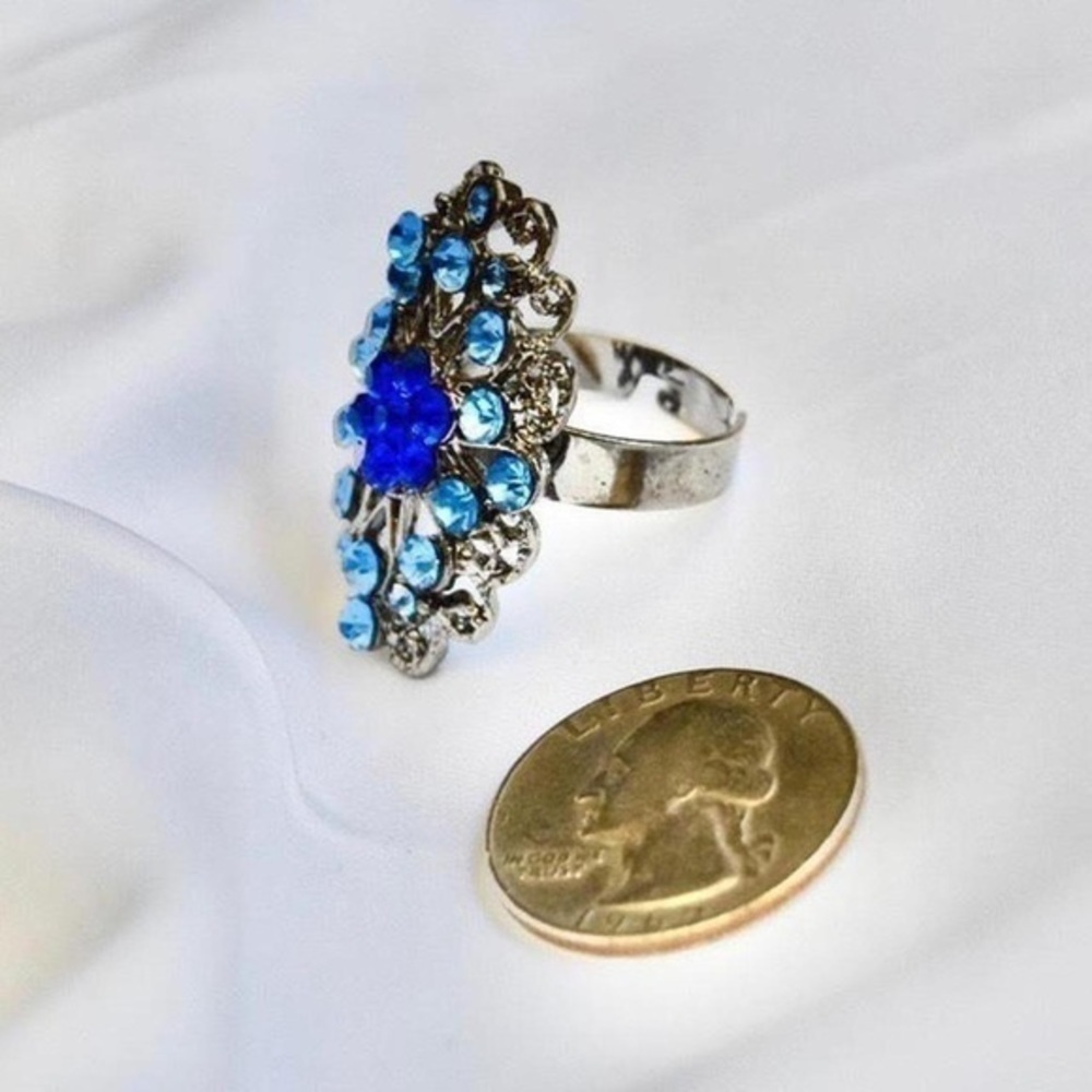Blue Diamond Ring - Picture 4 of 4